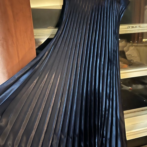 NWT Sandro Paris satin pleated maxi skirt - Picture 6 of 8